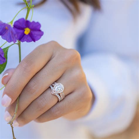 Beautiful Inexpensive Wedding Rings at Thomas Castro blog