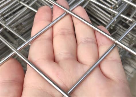 stainless steel welded mesh panel mm wire xmm hole  construction