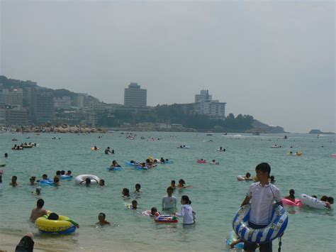 japan adventure weekend  shirahama beach