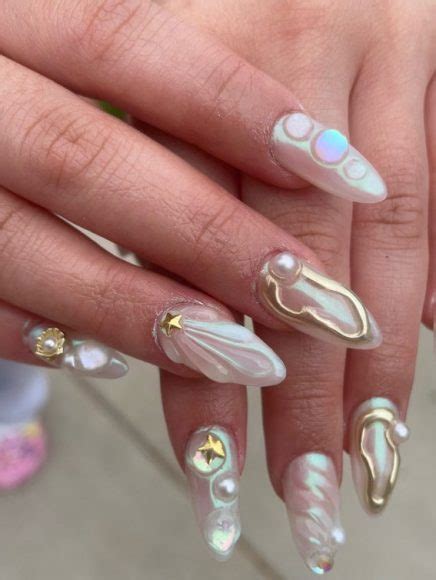 Under the Sea 30+ Seashell Nail Art Ideas : Pearly Mermaid Nails