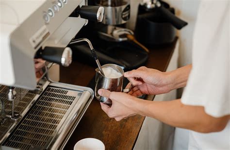 Professional coffee machine restaurant · Free Stock Photo