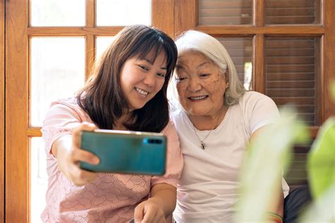 Keeping Seniors Connected Through Technology - Bethesda Health Group