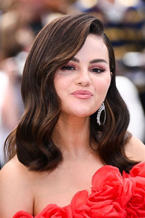 SELENA GOMEZ at Emilia Perez Photocall at 77th Cannes Film Festival 05