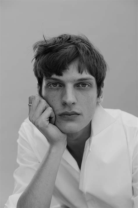 Vogue HOMMES - Voyeurs Agency