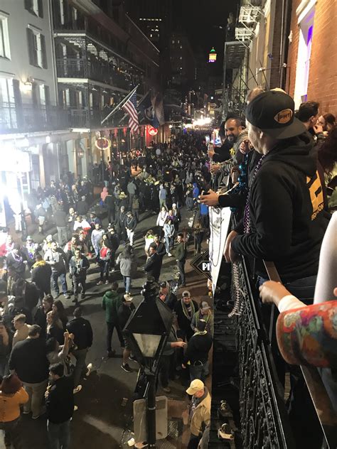 Mardi Gras, Bourbon Street NOLA 2020 : r/pics