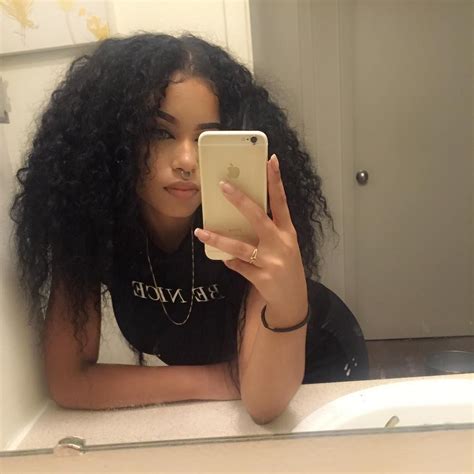 blAck GirL wiTh brAceS