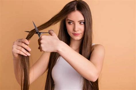 Cortar O Cabelo Sozinha - Como cortar o cabelo sozinha: 6 dicas para mudar o visual sem sair de casa