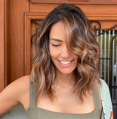 Long Bob Repicado Liso - Long bob repicado: inspirações que vão te convencer a escolher este corte