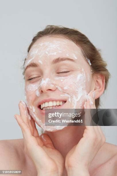 Free Nude Women Photo Photos and Premium High Res Pictures - Getty Images