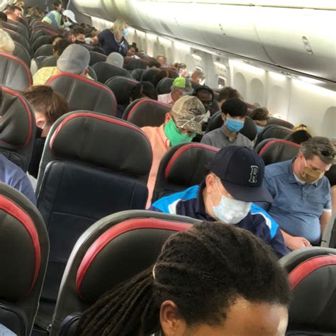 First Class Delta Airplane Inside - 494 Garden