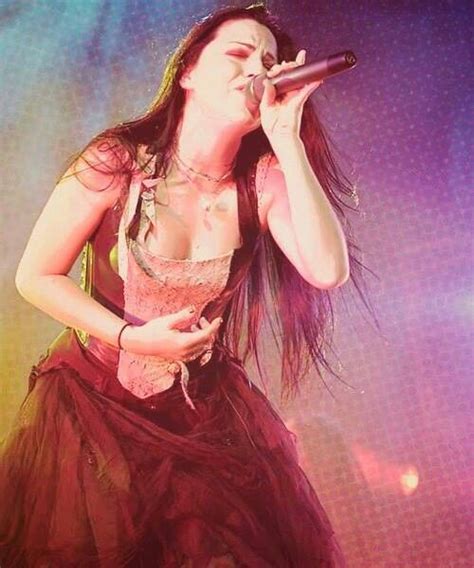 Fallen Tour Anywhere But Home DVD | Amy lee evanescence, Amy lee