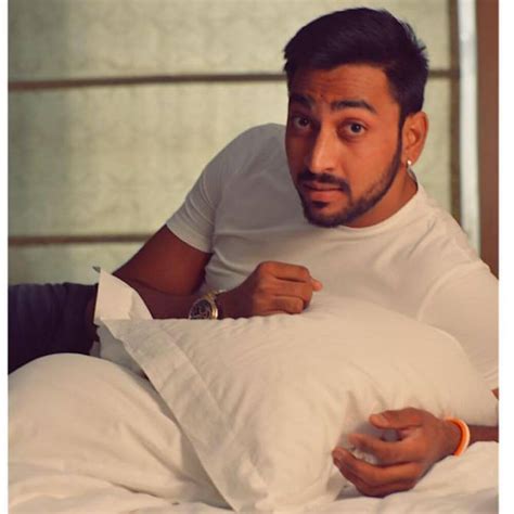 krunal pandya biography  height weight birthdate