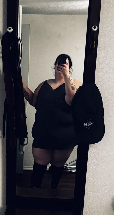 You’ve heard of a big titty goth gf, how about a big everything goth gf