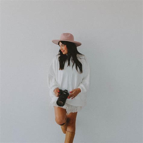 Chloe Chanel Photography added... - Chloe Chanel Photography