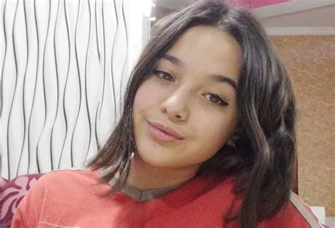 Несовершеннолетняя девушка в возрасте 13 лет ушла из дома и не ...