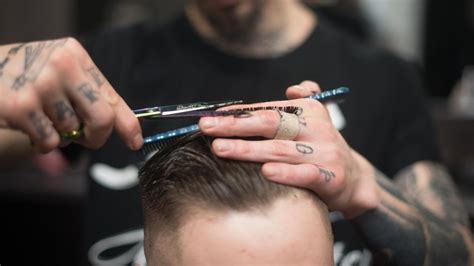 smart ways  save money  haircuts  wallet