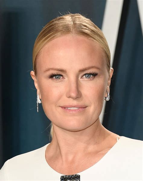 Downloaden Malin Akerman 1401 X 1773 Wallpaper | Wallpapers.com