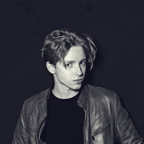 DEBUSSY Prélude: Des pas sur la neige / Julius Asal | Deutsche Grammophon