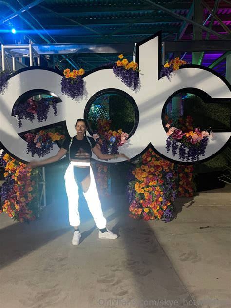 skye_hotwifefree Leaks 2025 | Thotstash