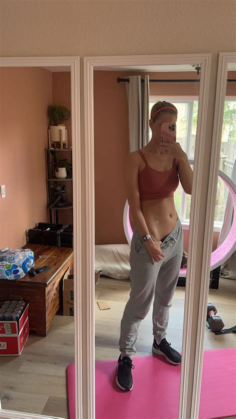 Megan Burns (@mejgiey.rose) on Threads