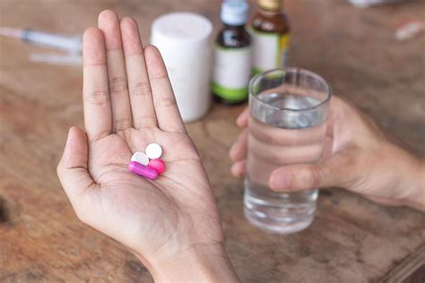 Side Effects of Pain Killers for Back and Knee Pain