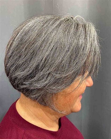 20 Slimming Hairstyles for Overweight Women Over 60