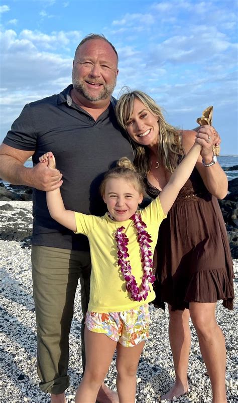 Erika Wulff Jones Bio, Wiki, Boyfriend, Height & Net Worth - Biography on