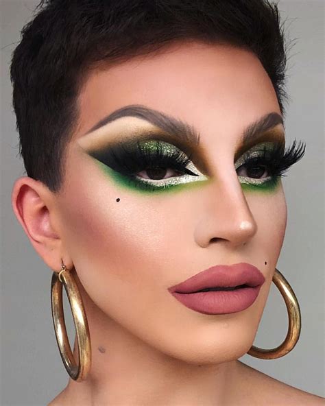 Drag Queen Eye Makeup | Legacy.teapigs.co.uk