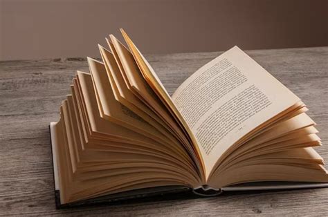 langkah langkah membuat buku  tema hingga diterbitkan kids