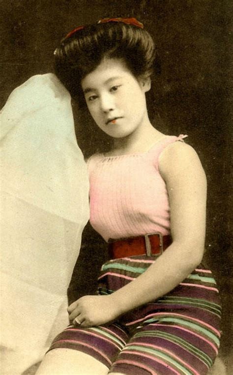 Japanese Pin-up: 1870-1920 - Pictolic