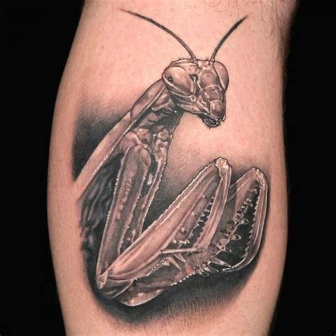 50 praying mantis tattoos: Meaning and Designs