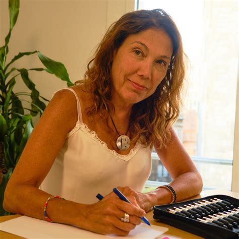 Mon Soriano - Terapeuta Floral y Coach - Flores de Bach