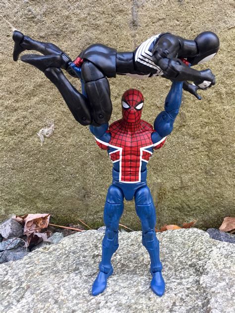 2017 Marvel Legends Spider-UK Figure Review & Photos - Marvel Toy News