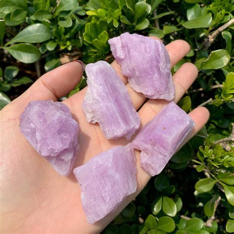 Kunzite Rough Crystals Raw Kunzite Crystal Natural Rough - Etsy Canada
