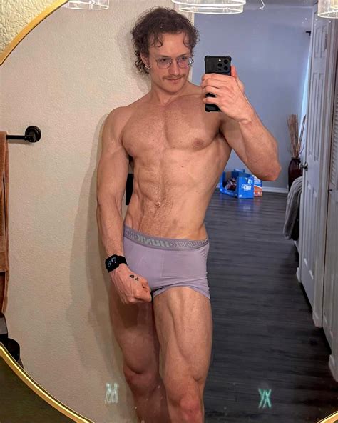 Timothy Champagne | My boyfriend application. #men #fit #dayinthelife