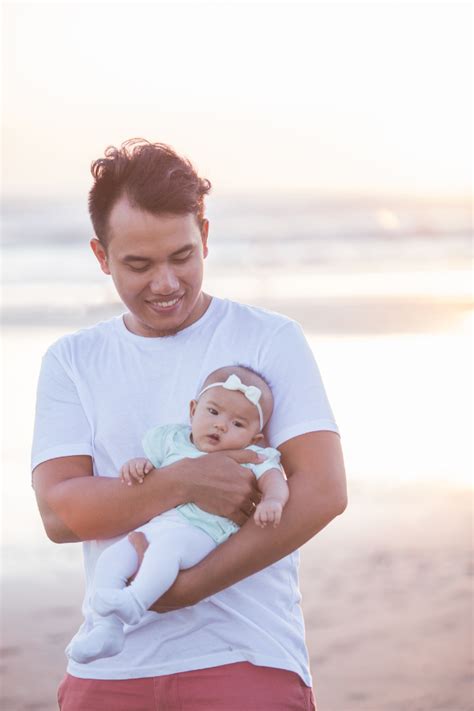 7 Seriously Cute Spring Infant Crafts - Messy Bun Motherhood