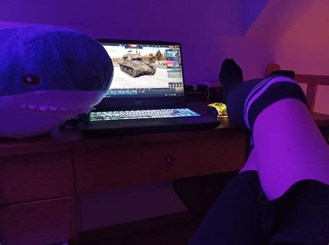 Femboy gaming :3 : r/Belgianfemboys