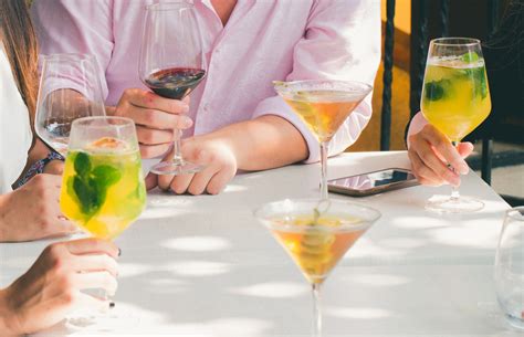 How Bartenders At Most All-Inclusive Resorts Prepare Your Drinks