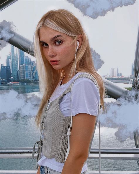 Aveme Lissa 🌸Лисса Авеми on Instagram: “1 фотка - фотошоп 2 фотка ...