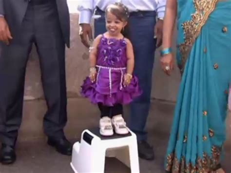 Guinness World Records Shortest Woman