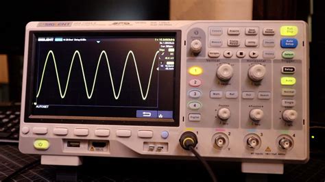 Oscilloscope Tutorial (Learn the Basics) - The Geek Pub