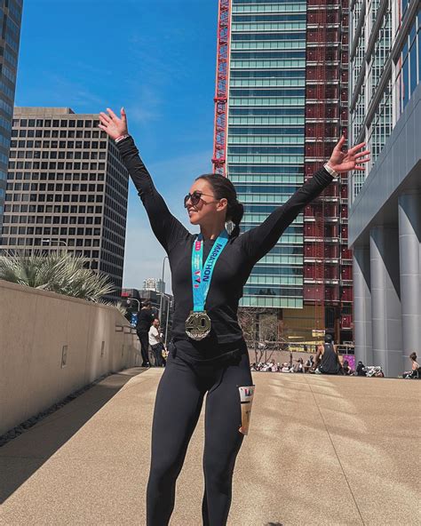 Alex Rice | Workouts | 26.2 DONE 🏃🏻‍♀️ My first marathon!! (and last