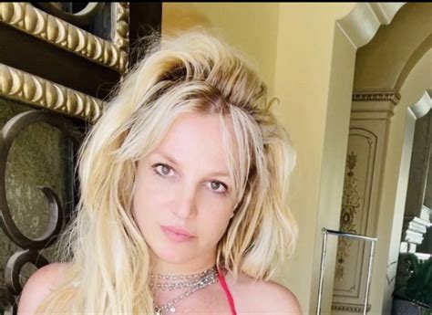 Britney Spears Inexplicably Goes Nude On Social Yet AGAIN-She’s