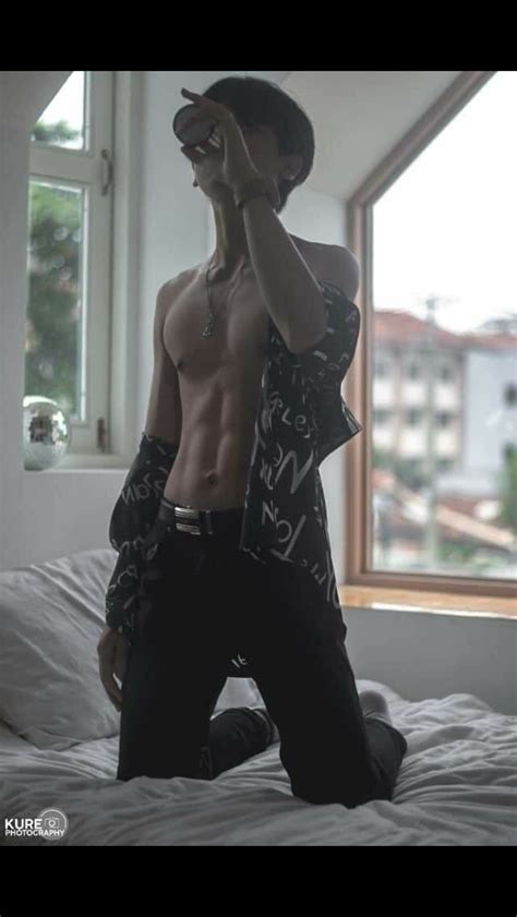 pin  relixd eris  guardado rapido   hot korean guys korean