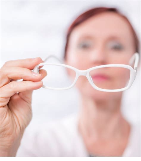 Achieving Glasses Independence with Eye Surgery | Milwaukee Eye Surgeons