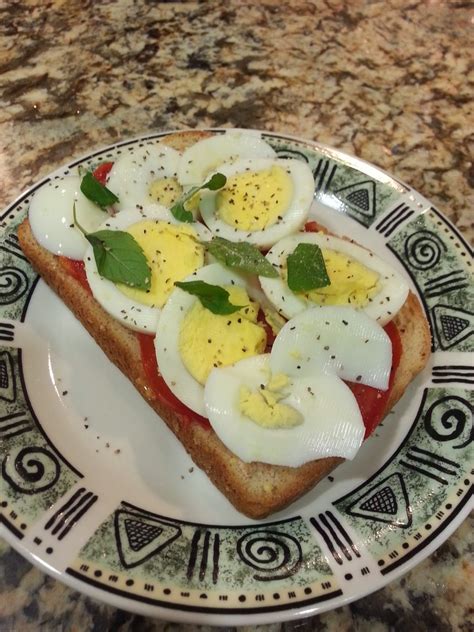 Lovely and Healthy: Easy Simple Egg Sandwich Breakfast