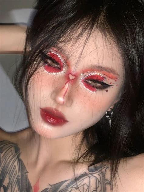 Pin by milka on ꒰ makeup ꒱ | Edgy makeup, Pretty makeup, Makeup looks