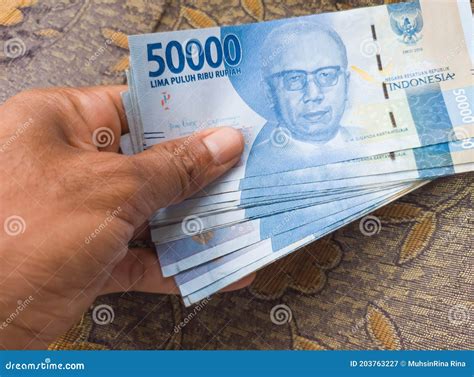 moneda indonesia   valor nominal de  mil rupias de aceh