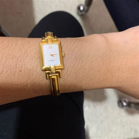 givenchy watch, Women's Fashion, Watches & Accessories, Watches on ...
