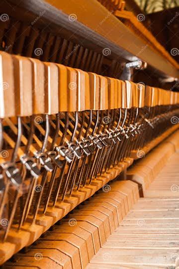piano internal structure   piano internal mechanisms